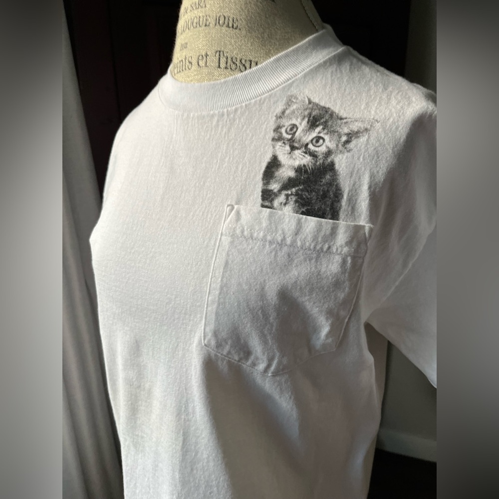 NWOT Men’s Pocket Cat Tee Top